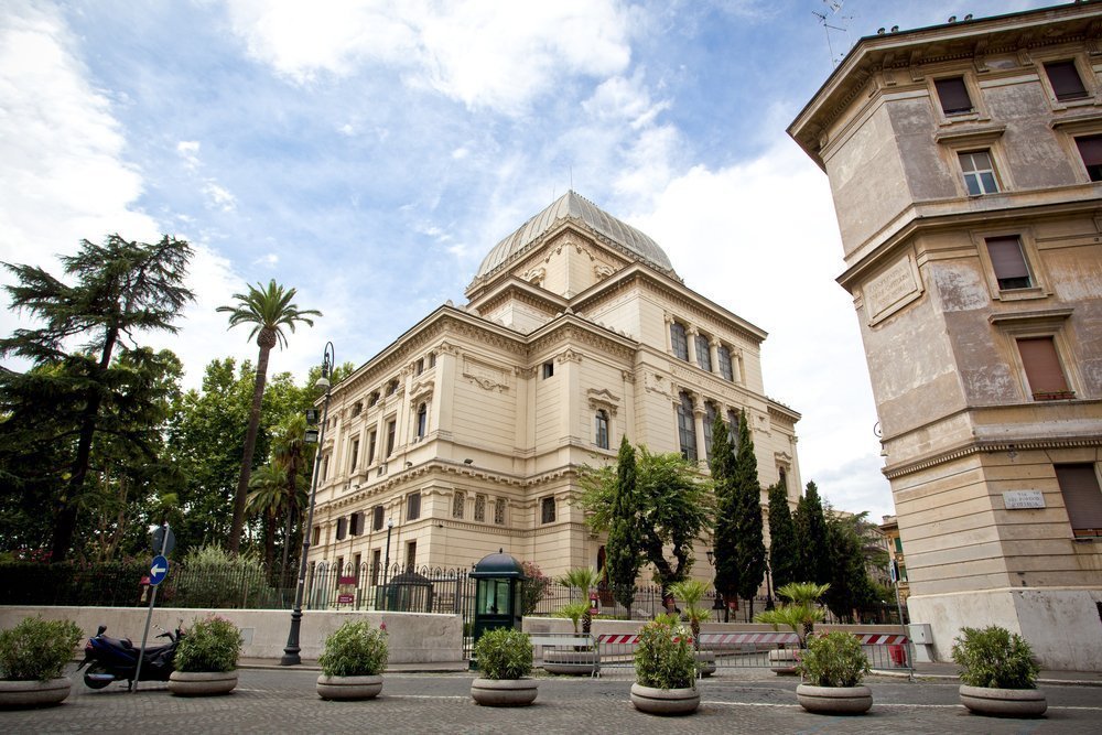 A sinagoga de Roma: o lugar sagrado para os judeus