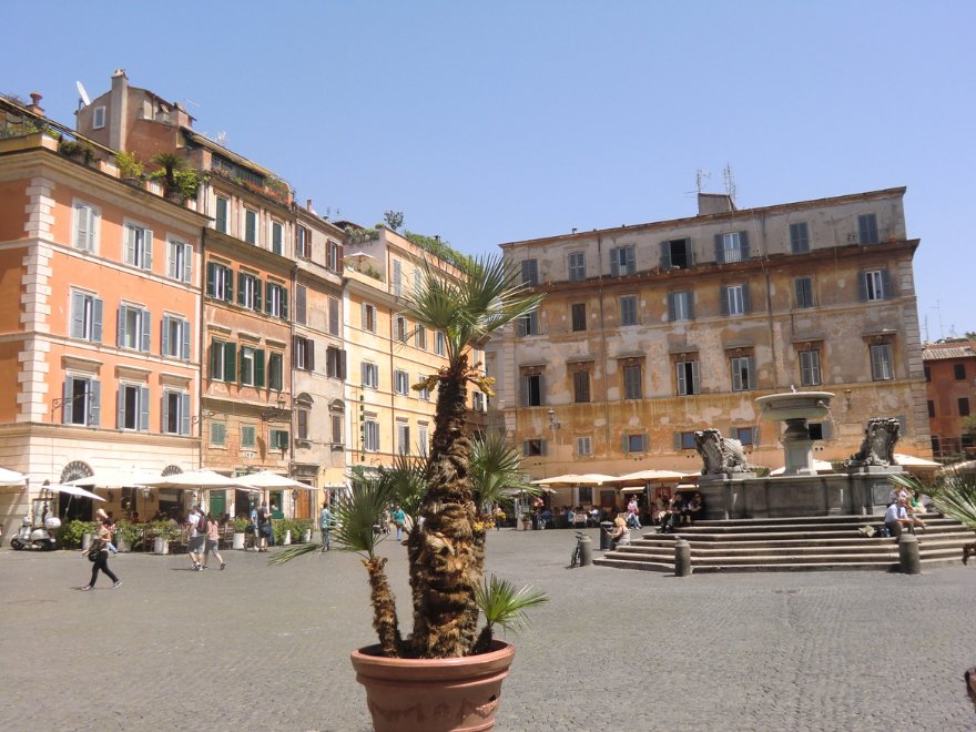 trastevere square